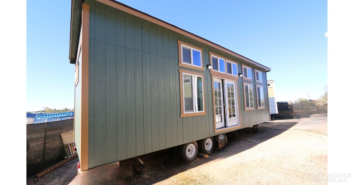 9 x 32 METRO RETRO DUAL LOFT IN STOCK READY TO SHIP FULL BATHROOM LAUNDRY  - Image 2 Thumbnail