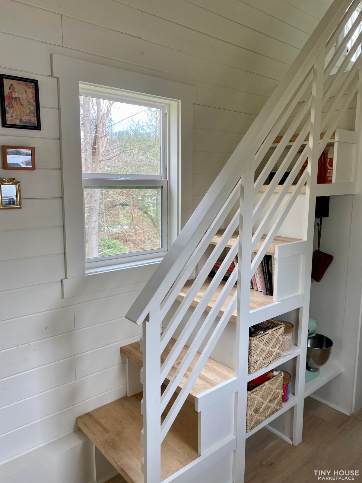 Acony Bell Tiny Home 28x8 - Image 4 Thumbnail
