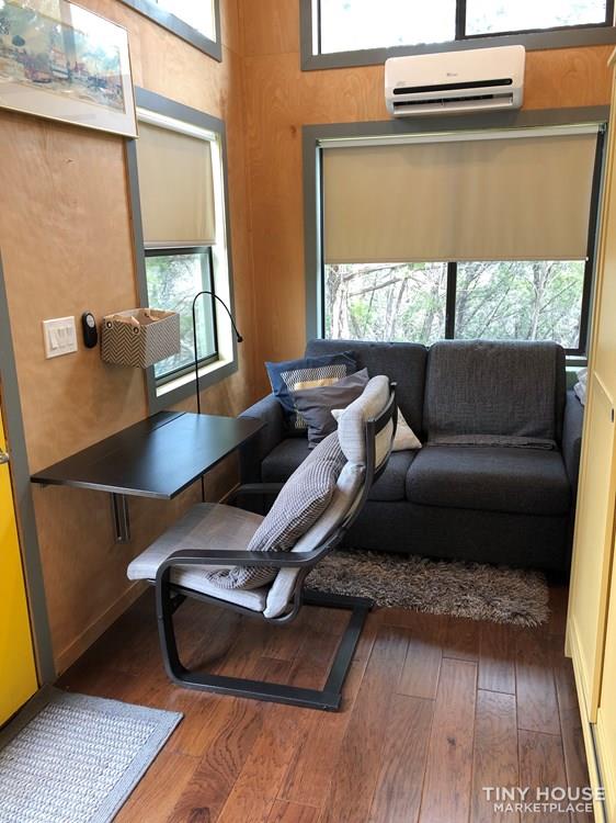 Adorable Tiny Home - Image 4 Thumbnail
