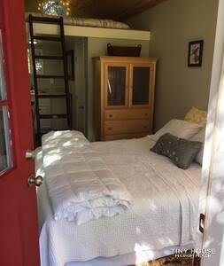 Adorable Tiny Home - like new!