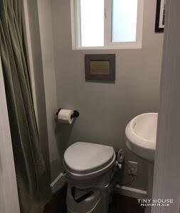 Adorable Tiny Home - like new! - Image 3 Thumbnail