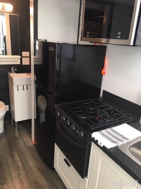 Adorable Tiny House for Sale - Image 4 Thumbnail
