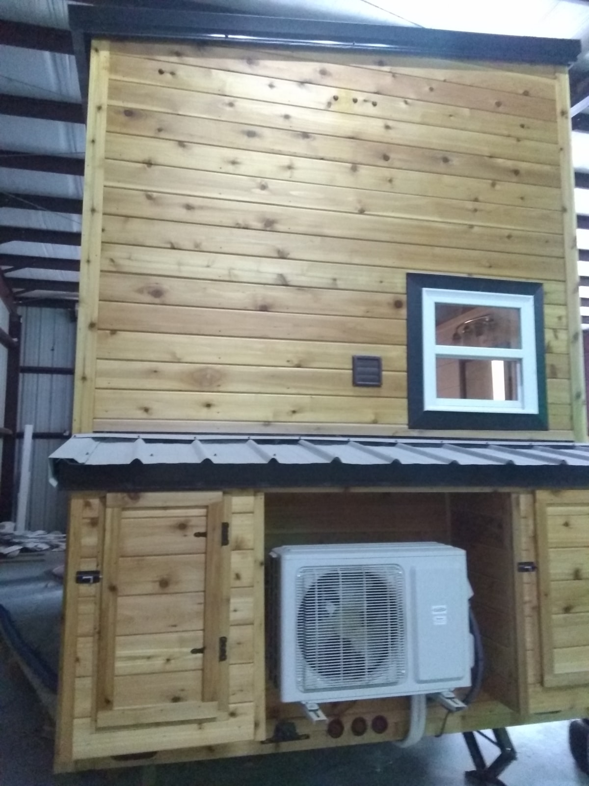Almost new tiny house with stairs to bedroom - Image 4 Thumbnail