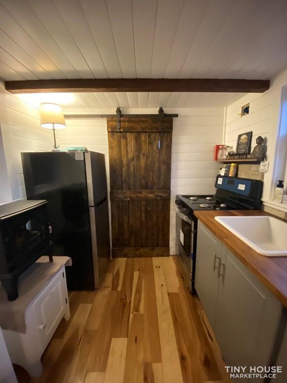 Amazing 26' Tiny House For Sale! - Image 4 Thumbnail