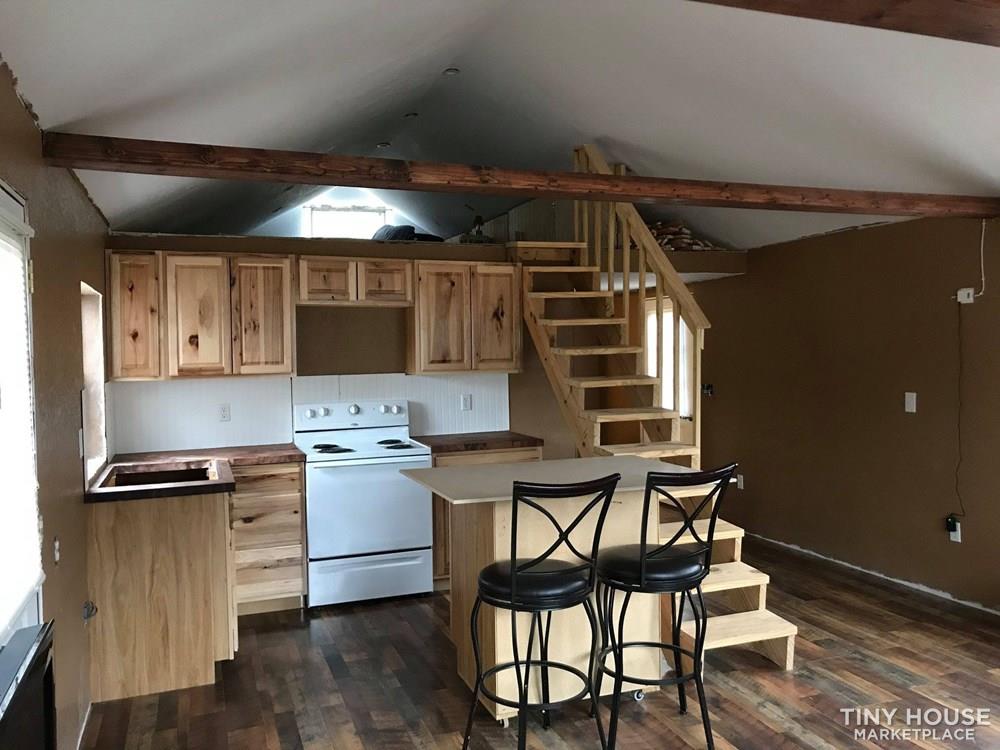 Amazing Tiny Home - Image 3 Thumbnail