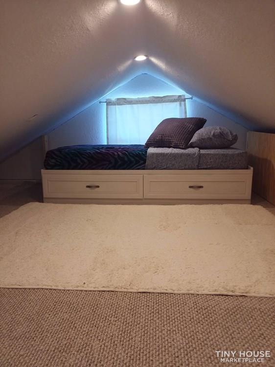 Amazing Tiny Home - Image 4 Thumbnail