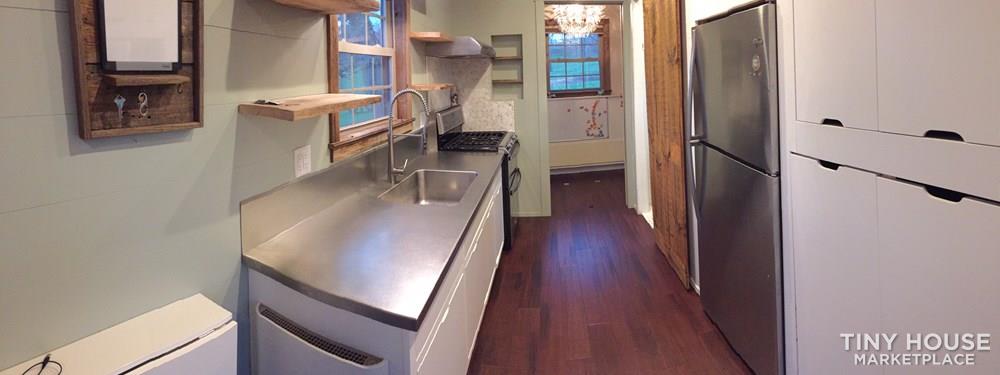 As featured on hgtv-  Deluxe livable tiny home - Image 2 Thumbnail