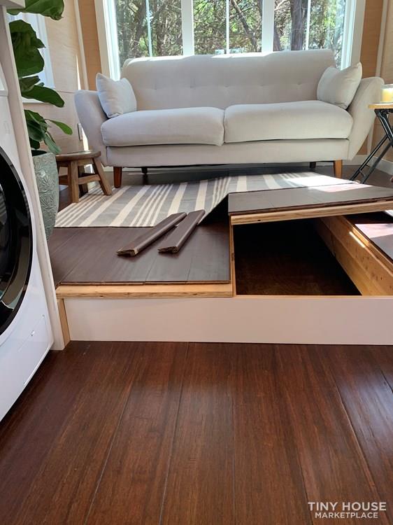 Austinite: A 42 foot Custom Tiny Home on Wheels - Image 4 Thumbnail