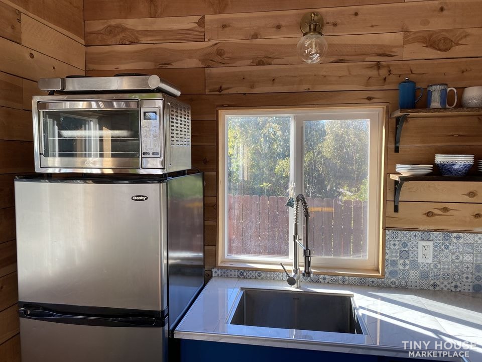 Available Now, Fully Furnished - Image 4 Thumbnail