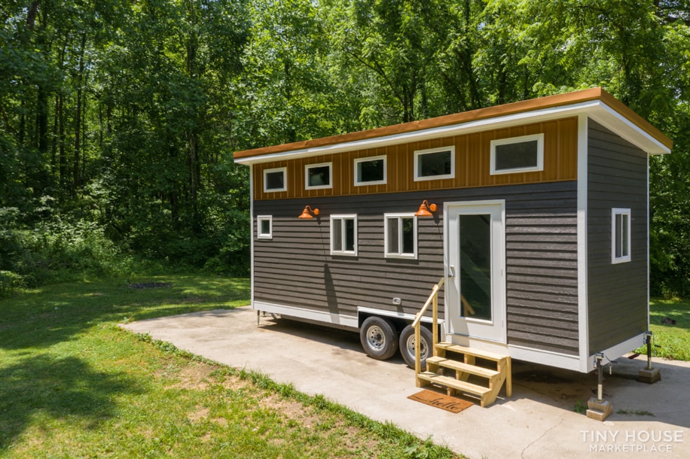 Award winning 24'x8' Hikari Model (THOW)