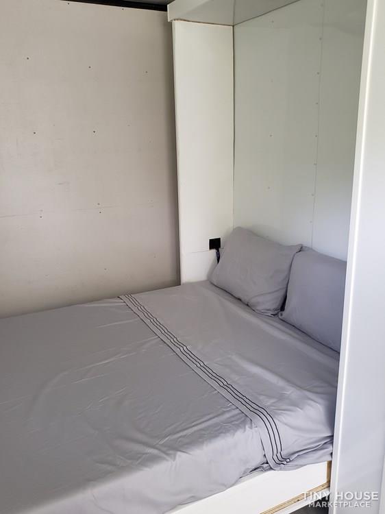 Awesome one floor living tiny home!!  - Image 3 Thumbnail