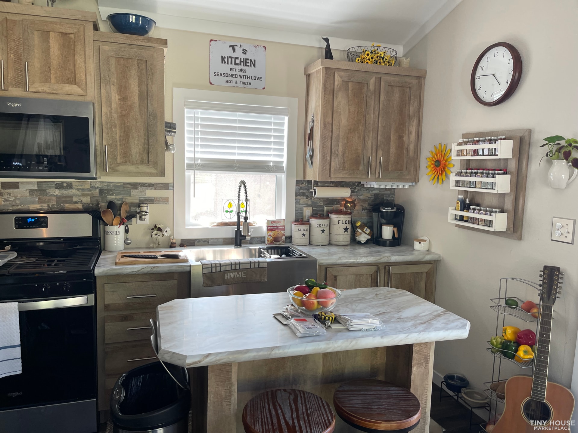 Beautiful 15X30 (plus 8ft covered porch) 2022 Tiny Home - Image 2 Thumbnail