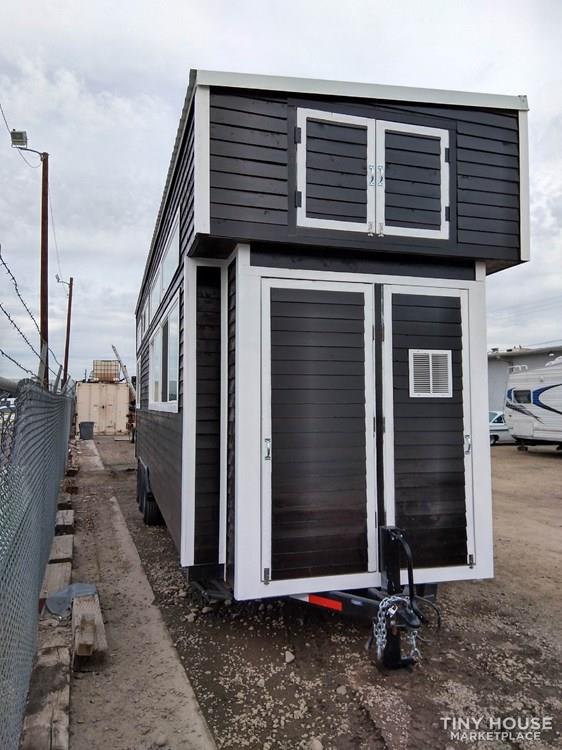 Beautiful 30 Ft Tiny House on Wheels with Main Floor Bedroom - Image 2 Thumbnail