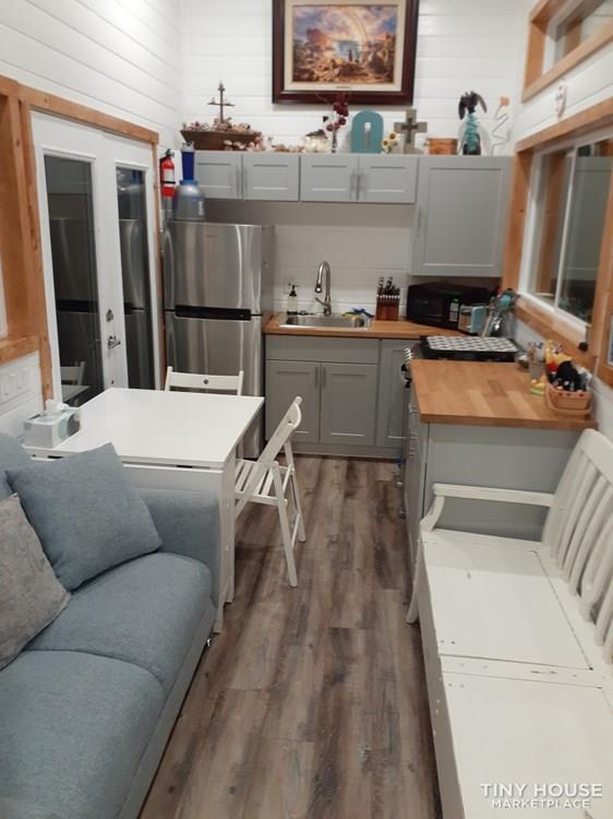 Beautiful 30 Ft Tiny House on Wheels with Main Floor Bedroom - Image 3 Thumbnail