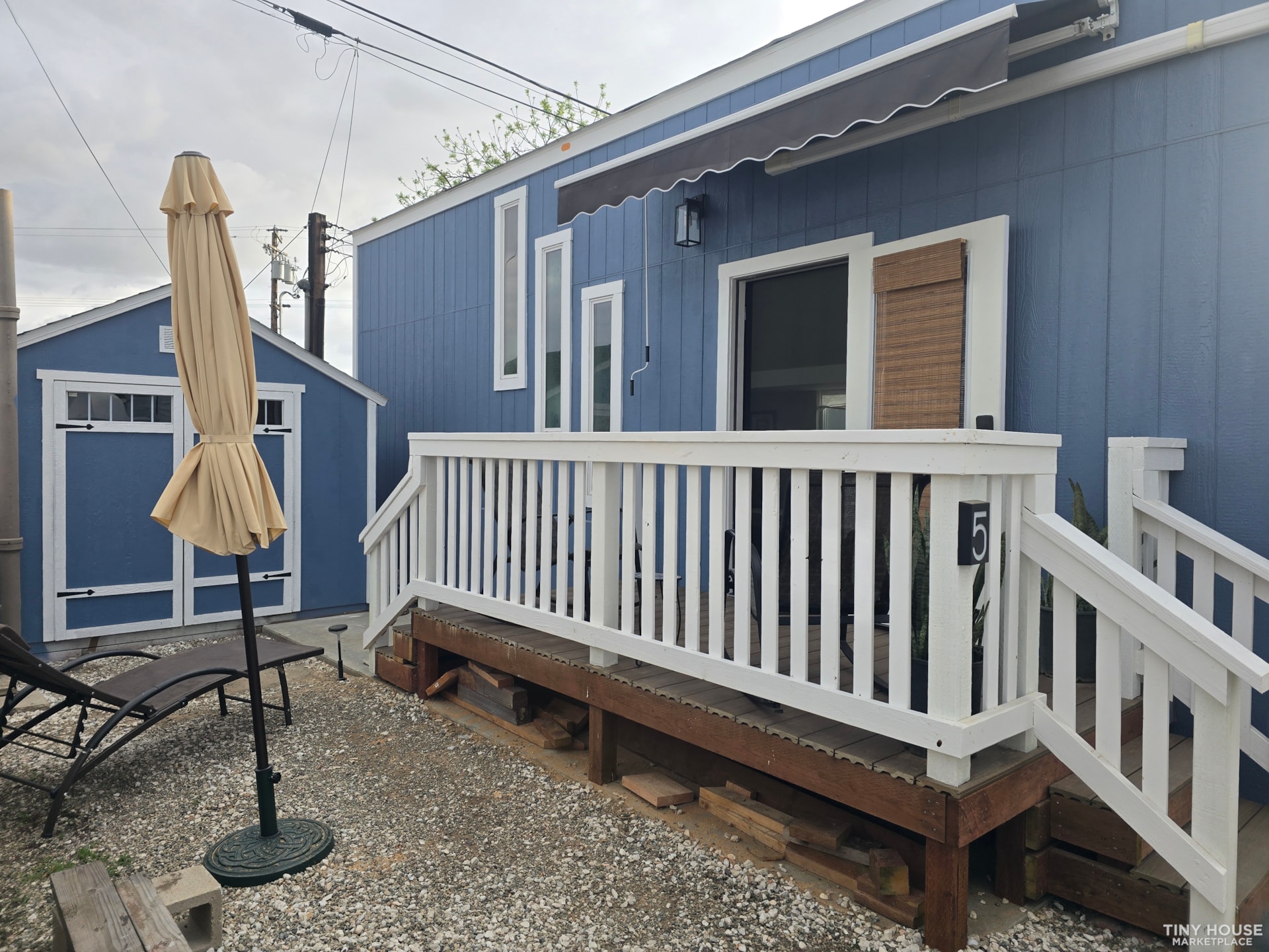 Beautiful 32' Tiny Home w/Lg shed & deck-Owner pays 1/2 shipping! - Image 2 Thumbnail