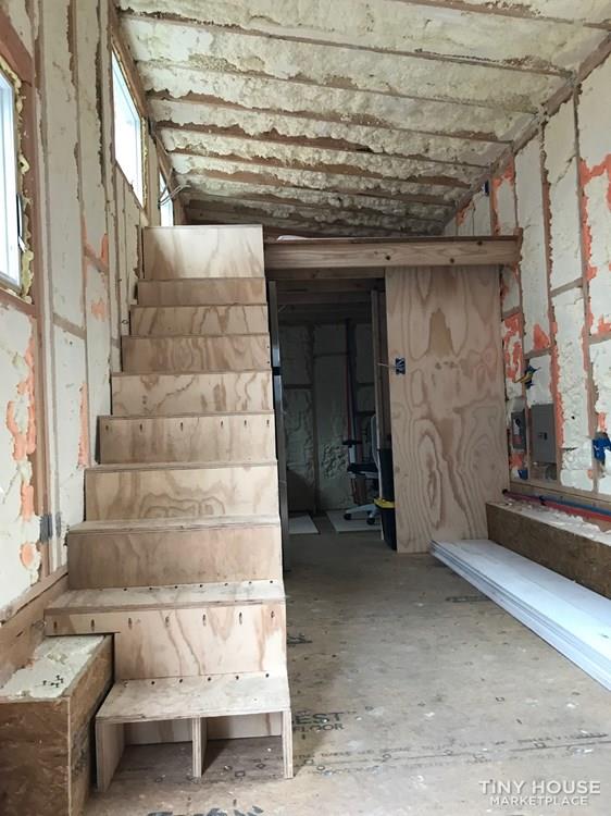 Beautiful 36' tiny shell with R-30 insulation - Image 4 Thumbnail