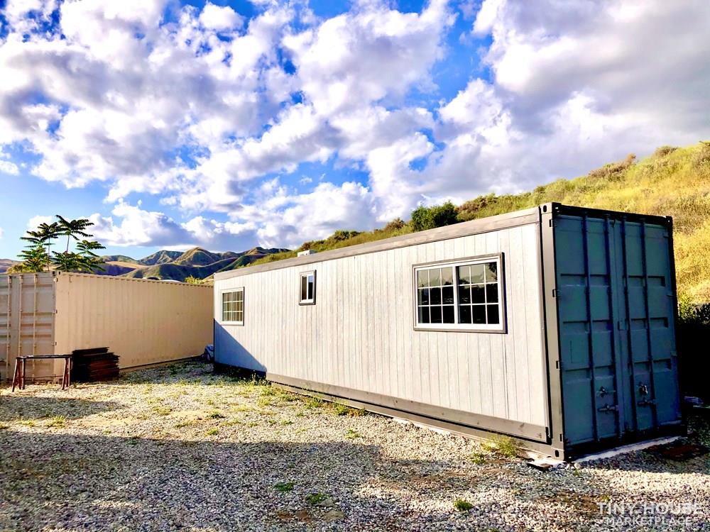 BEAUTIFUL 40' 8x40x9ft 320 sq. ft. Container TINY HOUSE tiny home-PRICE REDUCED
