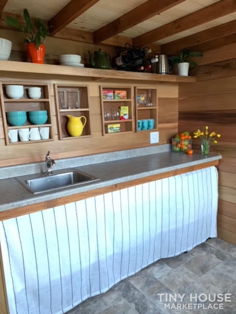 Beautiful Brand New Cedar Bungalow w/ Loft - Image 4 Thumbnail