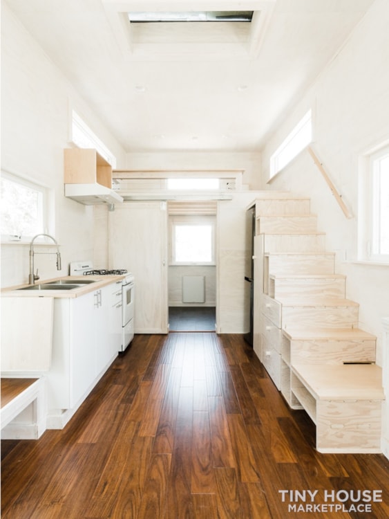 Beautiful Cedar Tiny House with Lots of Light - Image 1 Thumbnail