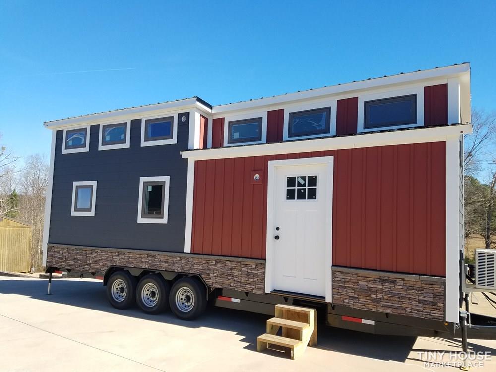 Beautiful Craftsman Tiny Home. 