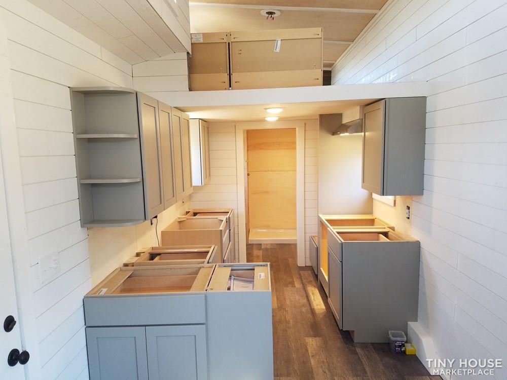 Beautiful Craftsman Tiny Home.  - Image 3 Thumbnail