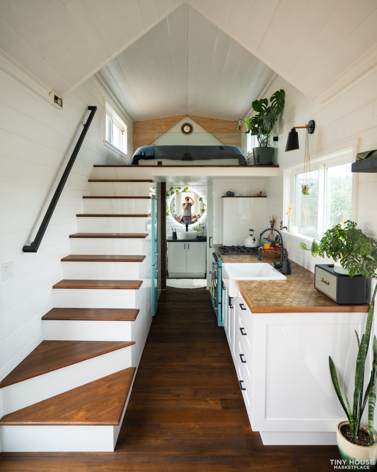 Beautiful Custom High-End Tiny House  - Image 2 Thumbnail