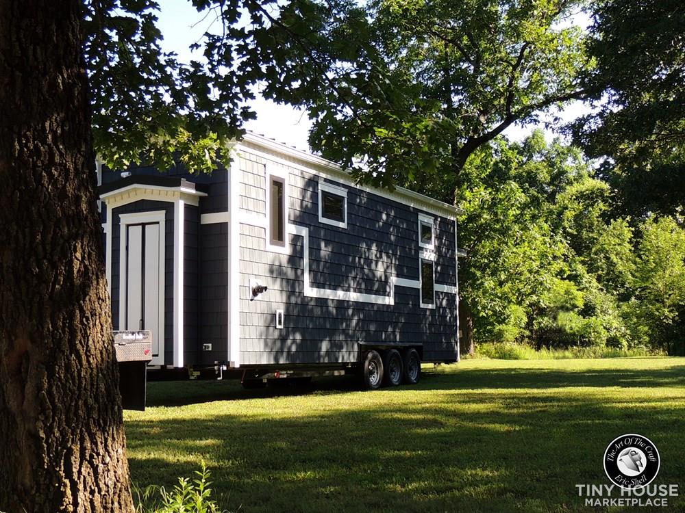Beautiful, 28FT Tiny Home With Downstairs Bedroom and Bathtub!  - Image 2 Thumbnail