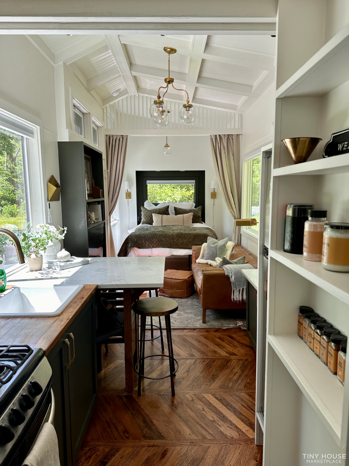 Beautiful Luxury Retreat Tiny Home. Perfect guest house or AirBnb! - Image 4 Thumbnail