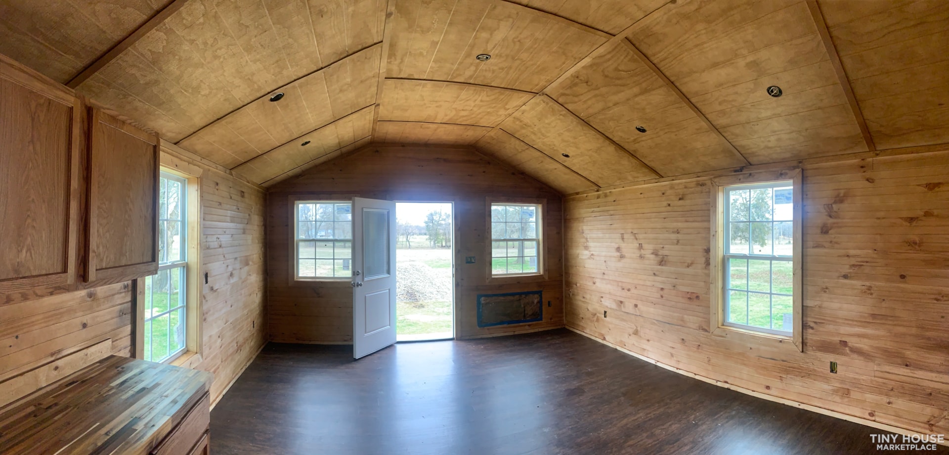 Beautiful Manufactured Home! - Image 1 Thumbnail
