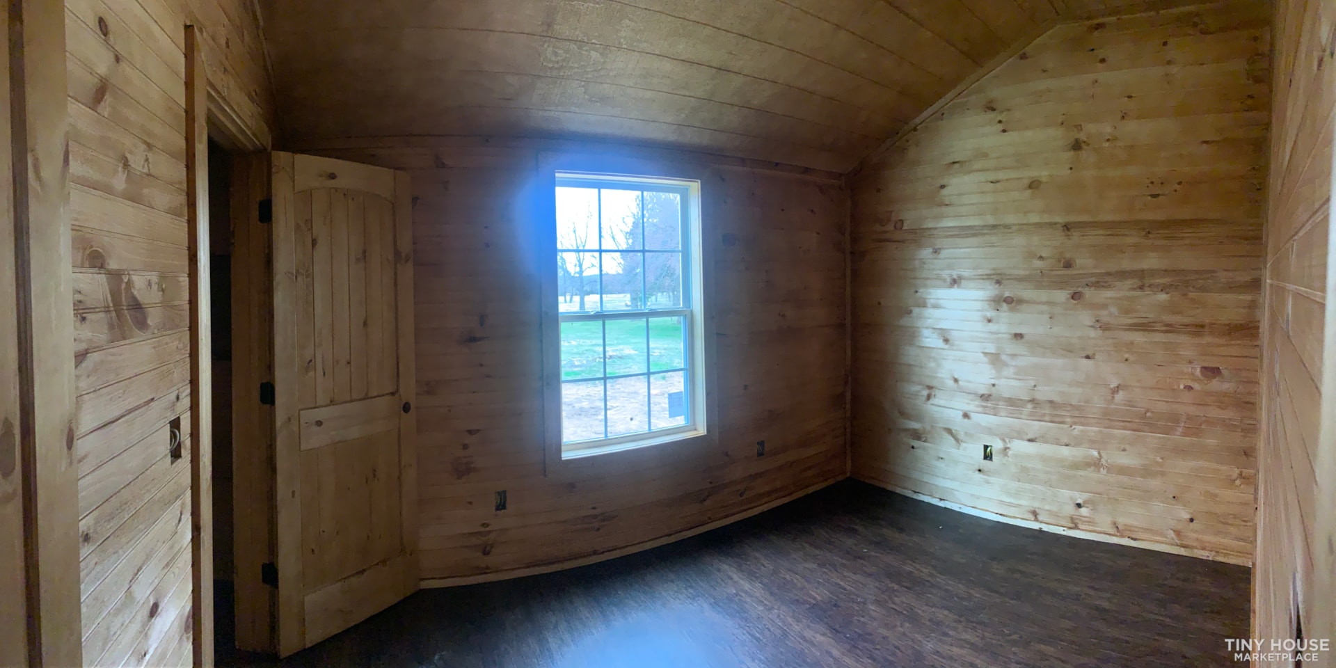 Beautiful Manufactured Home! - Image 3 Thumbnail