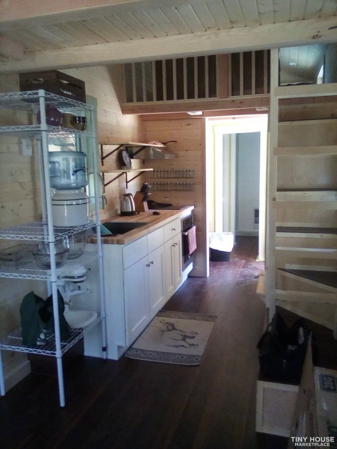 Beautiful Mobile Cabin - Image 4 Thumbnail