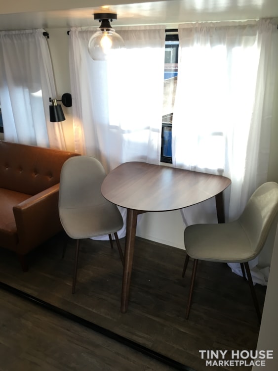 - SOLD - Beautiful renovated interior! 2016 Prime Time Crusader 295RST - Image 2 Thumbnail
