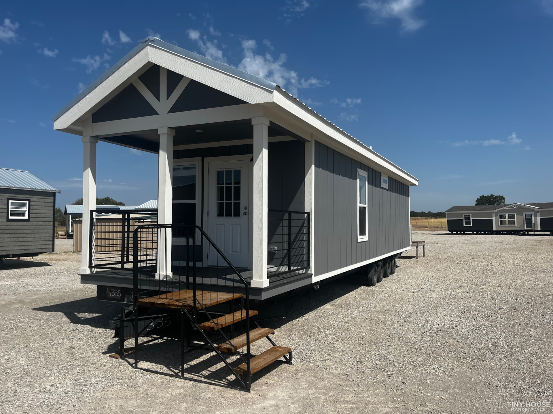 Beautiful Renovated Tiny Home - Image 2 Thumbnail