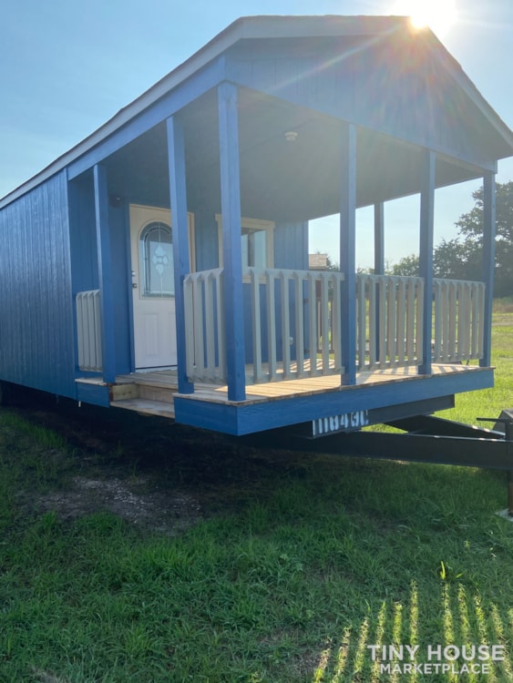 Beautiful tiny home  - Image 1 Thumbnail