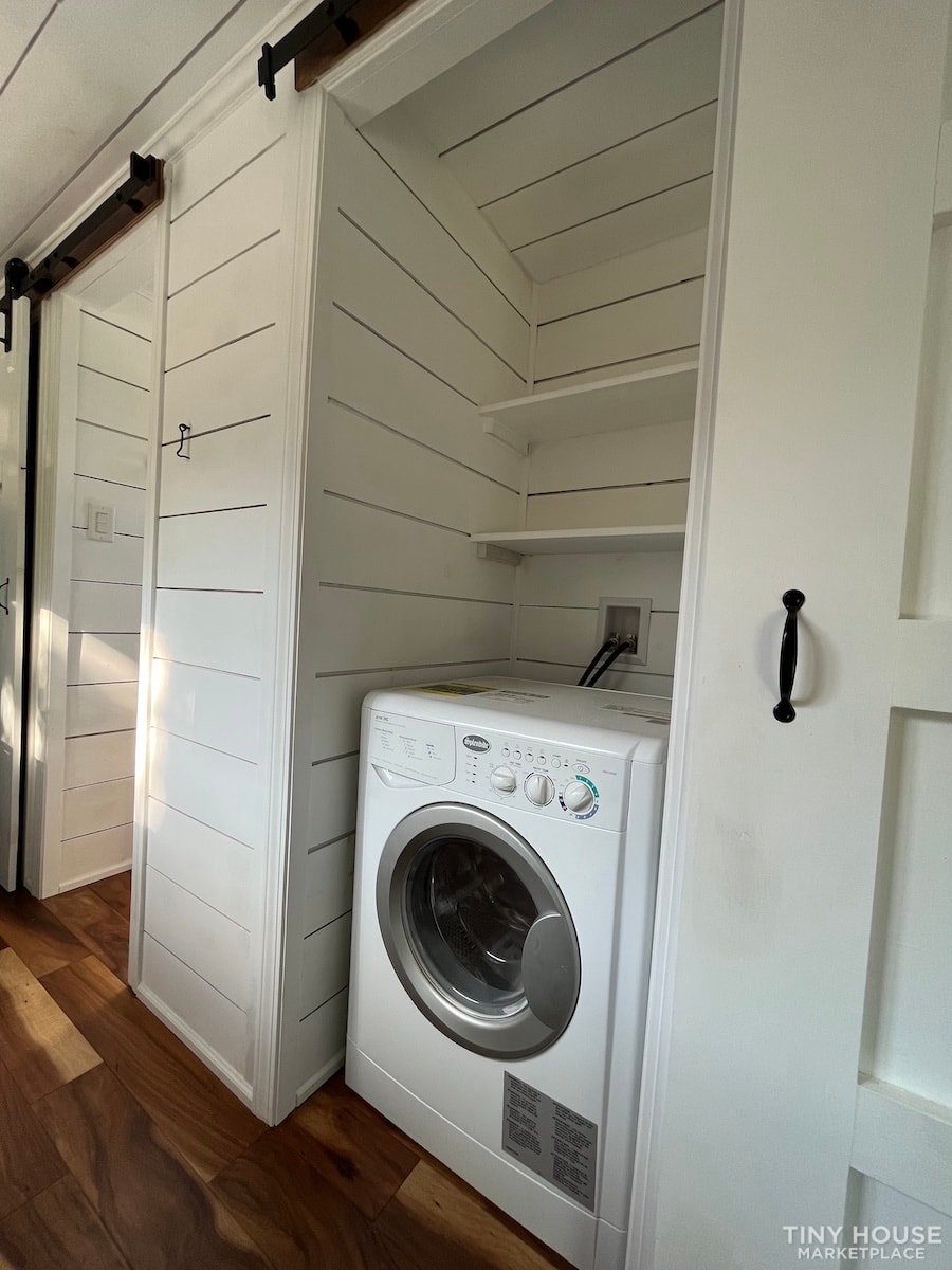 Beautiful Tiny Home! — An Excellent AirBNB, Starter Home or Guest House! - Image 4 Thumbnail