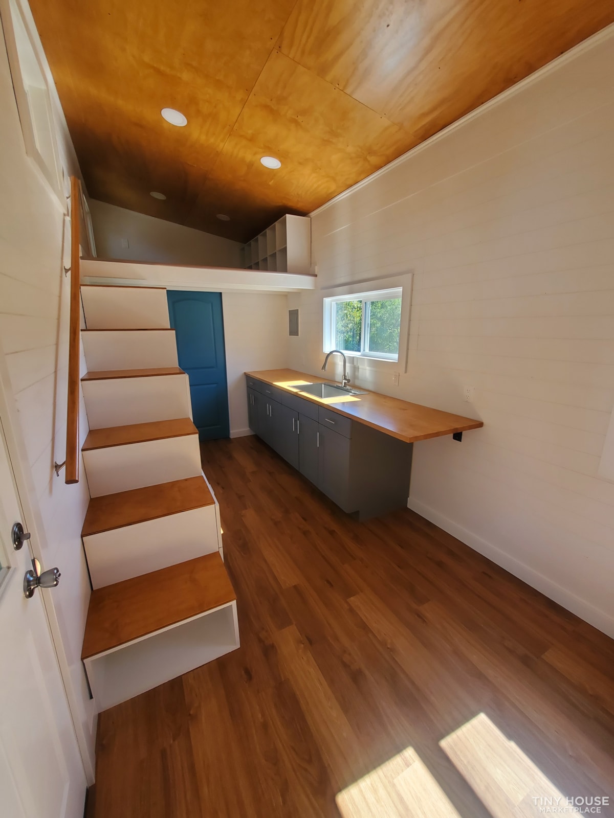 Beautiful Tiny Home Ready for You! - Image 3 Thumbnail