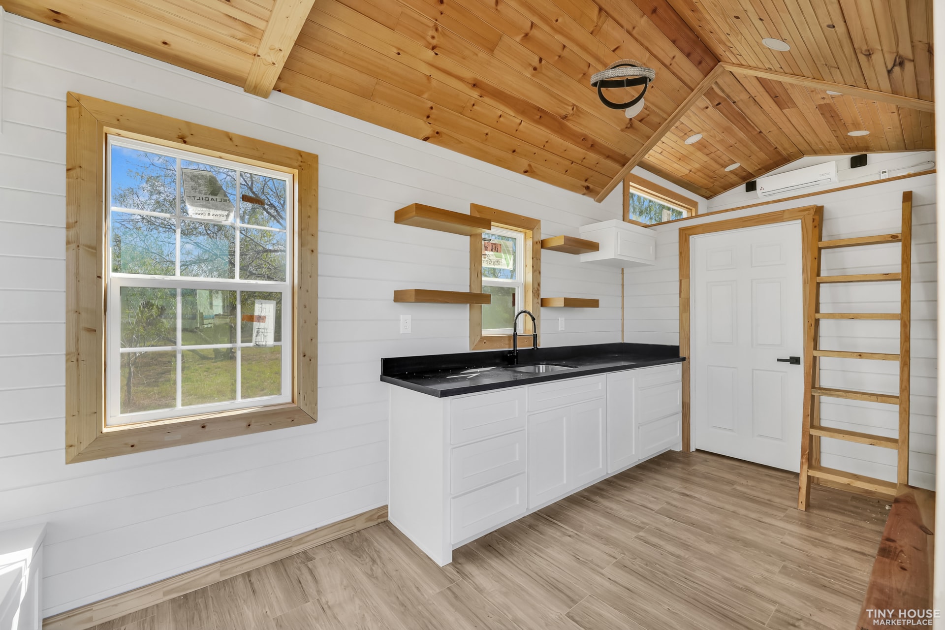 Beautiful Tiny House 8’x24’ Newly Built Very Spacious - Image 4 Thumbnail
