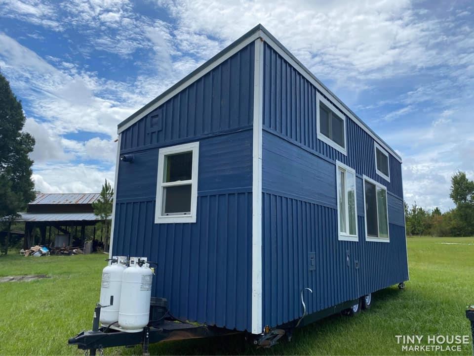 Beautiful Tiny House for Sale - Charming and Rustic - Image 3 Thumbnail
