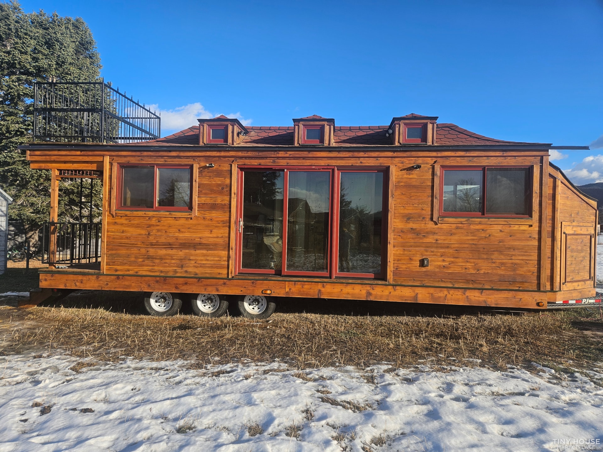 Beautiful Tiny House Mansion. - Image 1 Thumbnail
