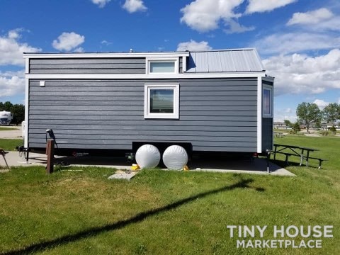 Award winning beautiful tiny house. Full bathroom, bedroom loft and kitchen 40K! - Image 2 Thumbnail