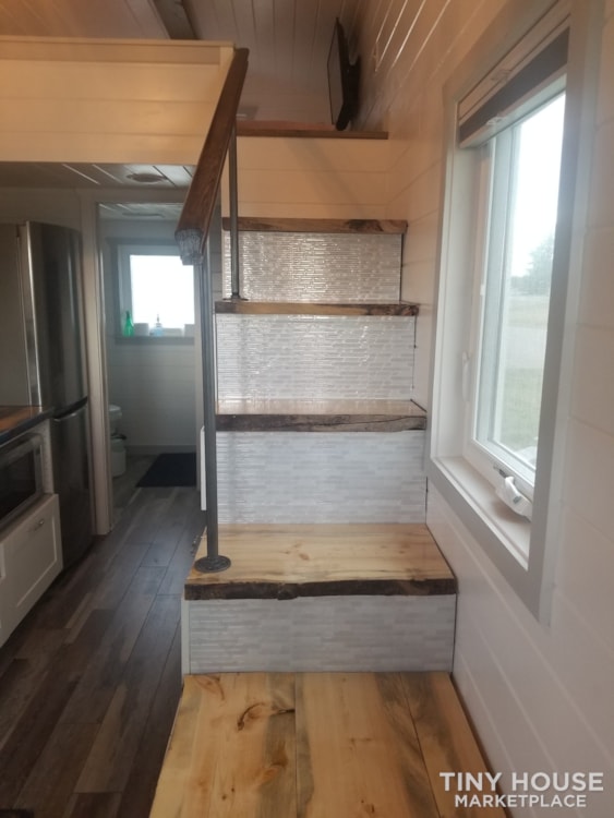 Award winning beautiful tiny house. Full bathroom, bedroom loft and kitchen 40K! - Image 4 Thumbnail