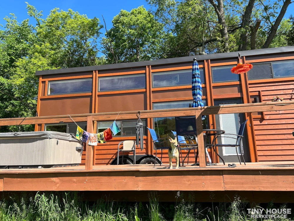 Beautiful Traveler XL Tiny Home  - Must be Moved - $75,000 (Hillsboro, WI) - Image 2 Thumbnail