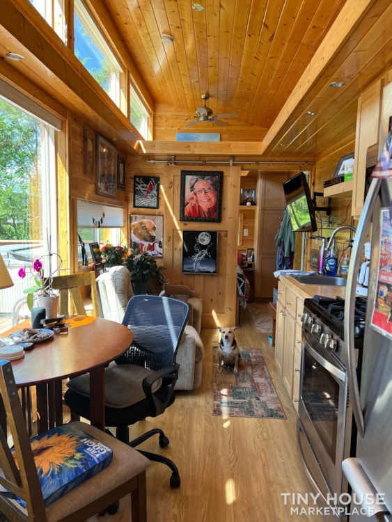 Beautiful Traveler XL Tiny Home  - Must be Moved - $75,000 (Hillsboro, WI) - Image 3 Thumbnail