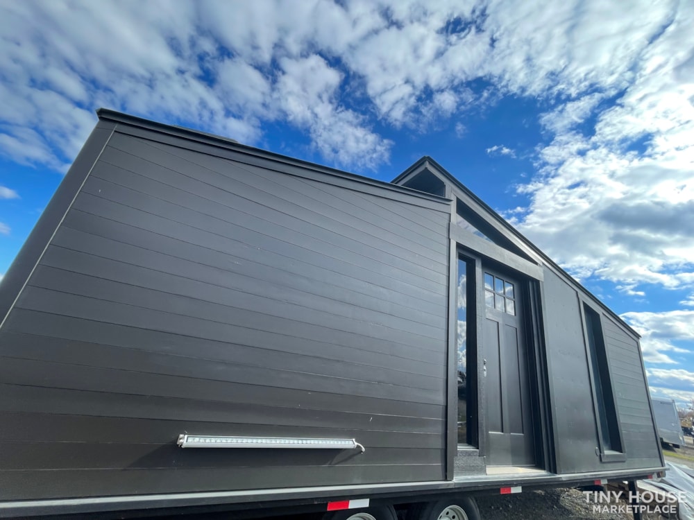 Beautiful Two Bedroom TINY HOUSE