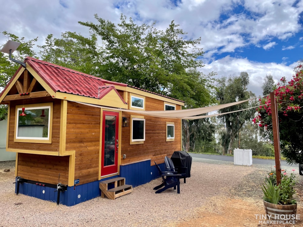 Beautifully Designed, Well Constructed Tiny Home on Wheels on the Lake - Image 1 Thumbnail