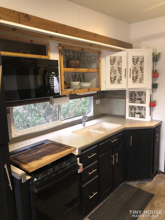 Sold Beautifully renovated 36ft holiday rambler 5th wheel 