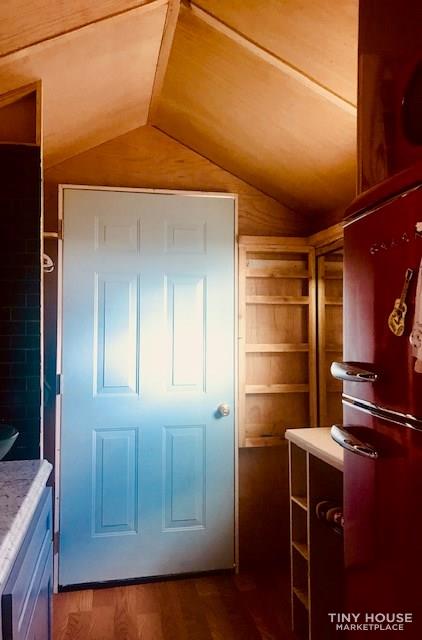 Big Love Tiny Homes: The Perfect Solution for Love & Life - Image 2 Thumbnail