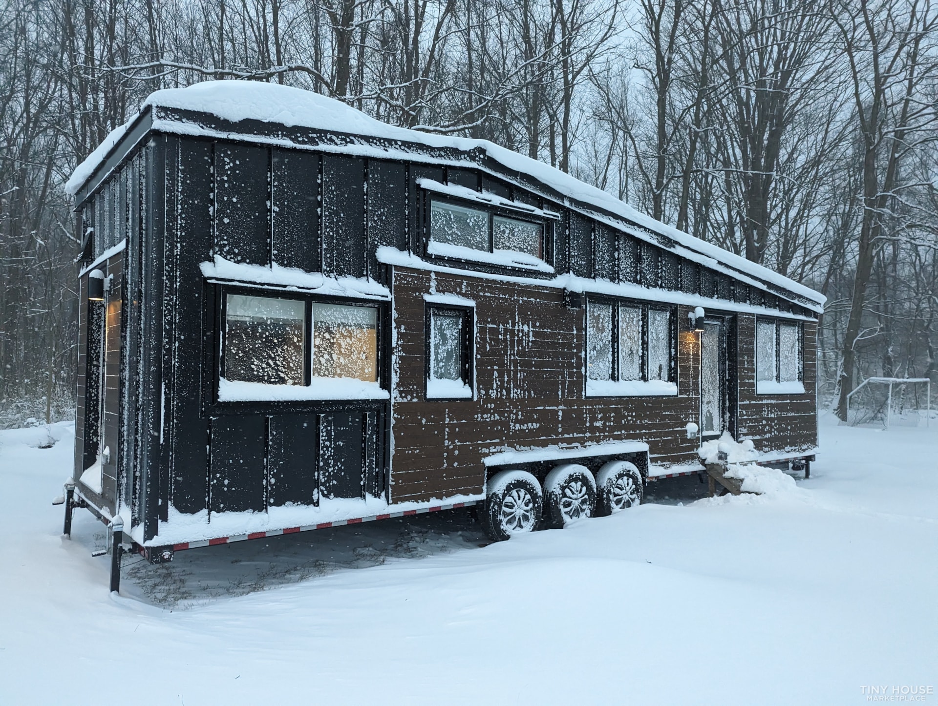 Blissful Cove (Minimaliste) Tiny House - Significantly Reduced Price - Image 2 Thumbnail