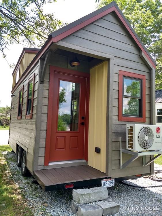 Brand New 20'x8' Custom Built Tiny (OHIO) - Image 2 Thumbnail