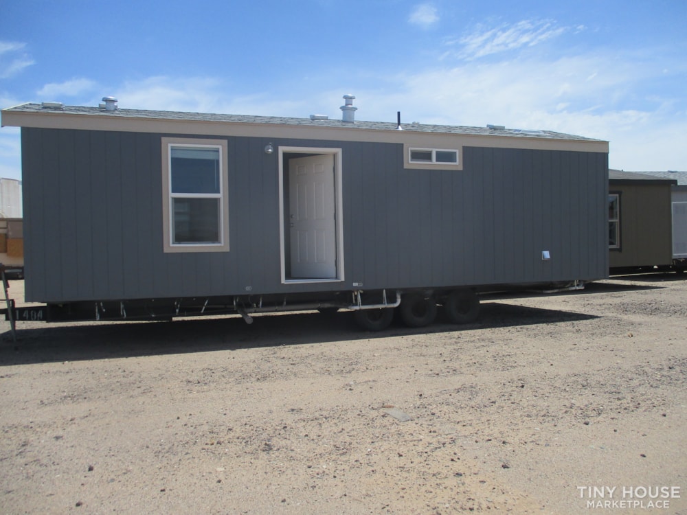 BRAND NEW 2022 CAVCO MINI HOME-never lived in. 